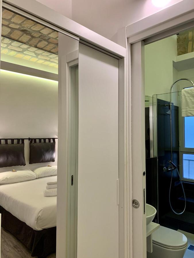 Luxury Rooms Near Colosseum Rzym Zewnętrze zdjęcie
