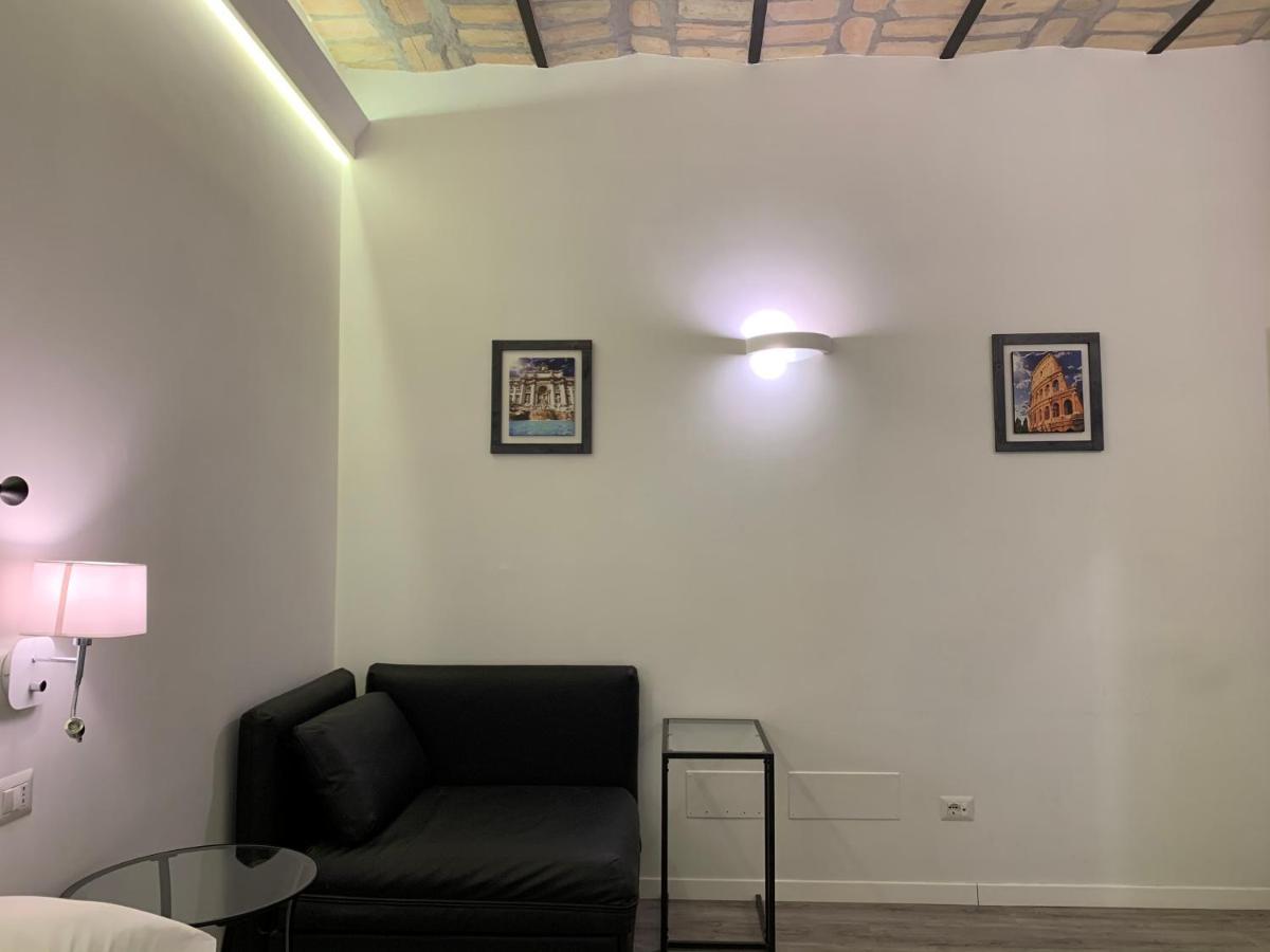 Luxury Rooms Near Colosseum Rzym Zewnętrze zdjęcie