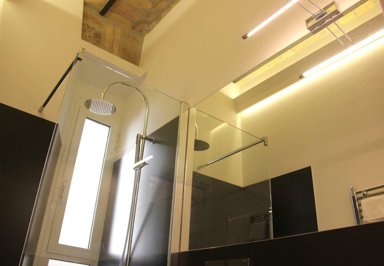 Luxury Rooms Near Colosseum Rzym Zewnętrze zdjęcie